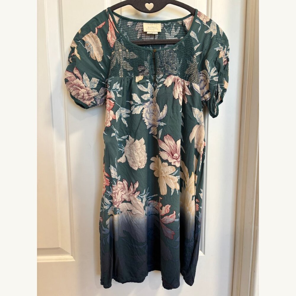 Edme & Esyllte Anthropologie Floral Smocked Dress XS Green Short Sleeve Boho